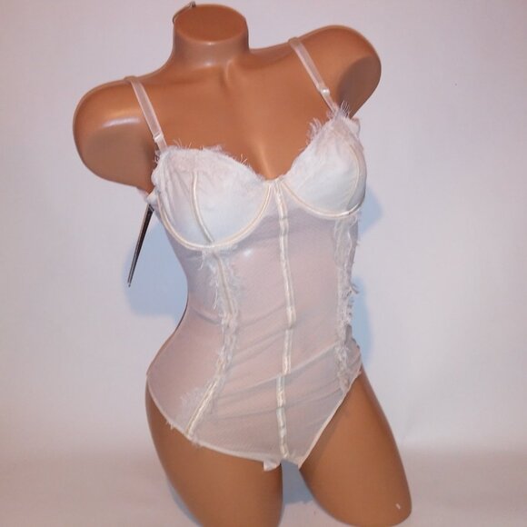 Extreme Look Lingerie One Piece Teddy Bodysuit Beige Lace Sheer Snap Up Bottom U - Picture 3 of 13